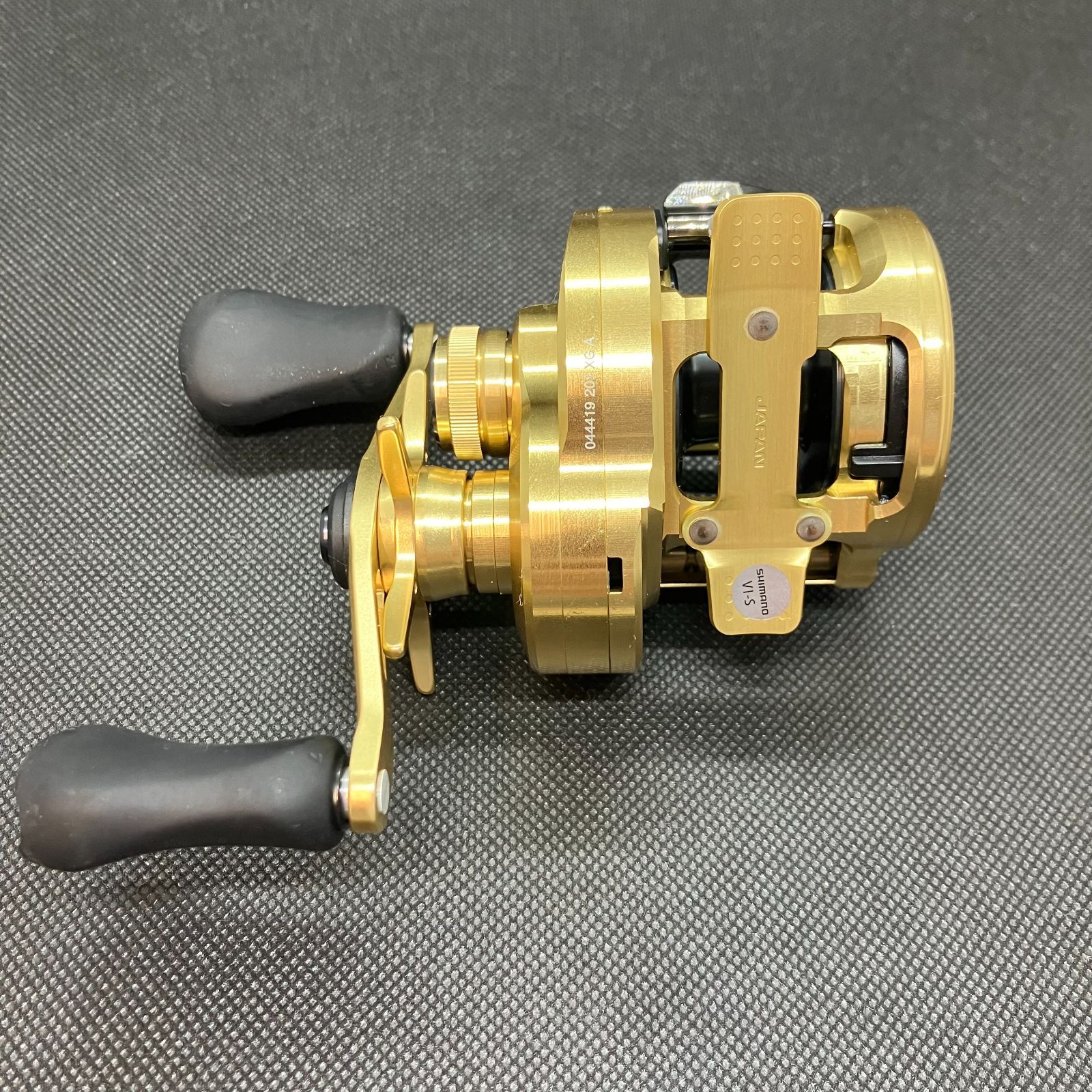 【併売】SHIMANO シマノ カルカッタ コンクエスト 201XG ベイトリール【むつ73-0329】