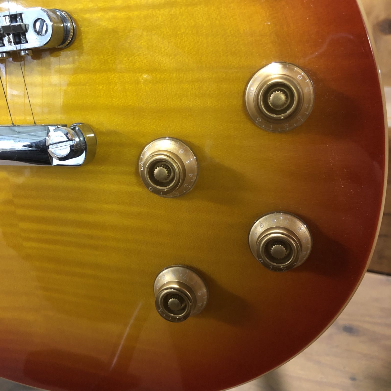 Aria Pro II Leopard エレキギター サンバースト ARIA（アリア） Blitz by Aria Pro II Leopard Les Paul Type Electric