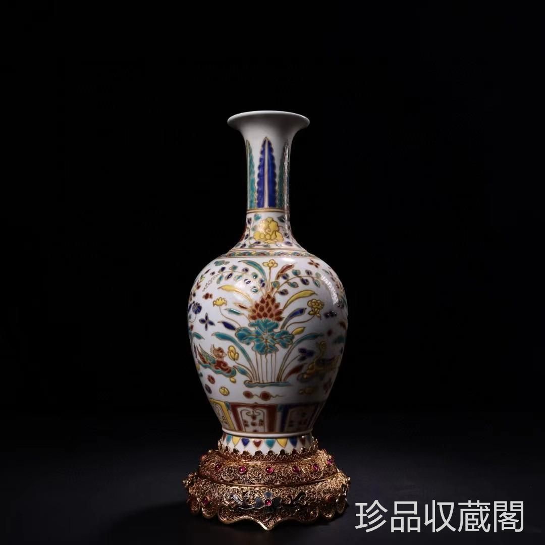 中国古美術・旧蔵粉彩陶磁器の花瓶・純銀の花飾り台座・置物・純手描き・文房具・箱付 中国古美術・旧蔵粉彩陶磁器の花瓶・純銀の花飾り台座・置物・純