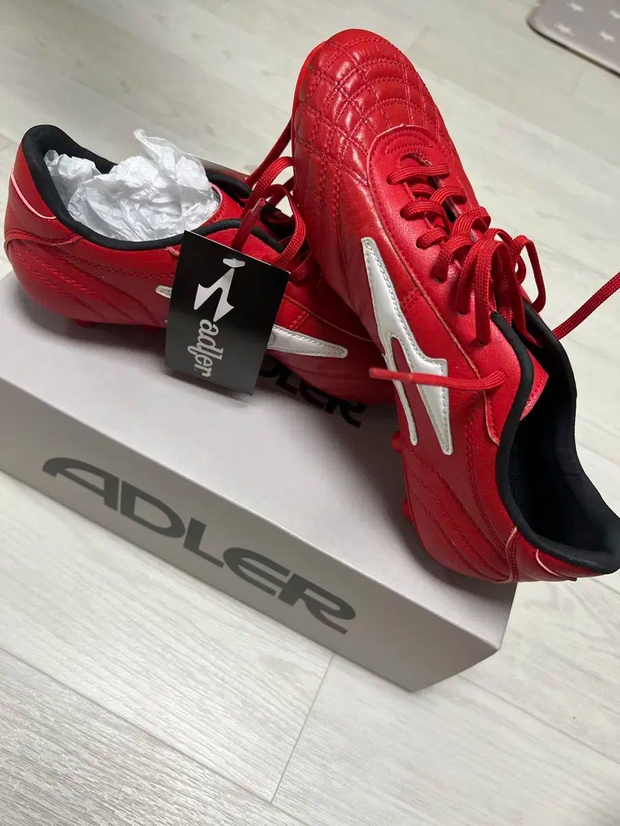 ADLER サッカーシューズ