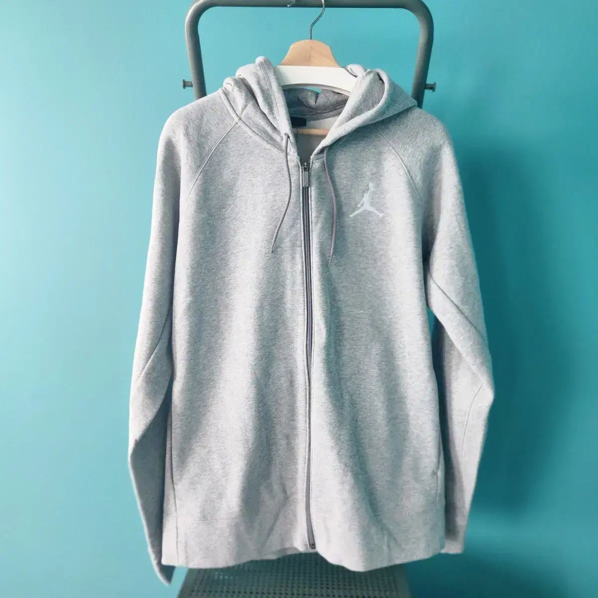 (優先廃棄) 新品 NIKE(ナイキ) ジョーダンジップアップ グレー ( 105 ）