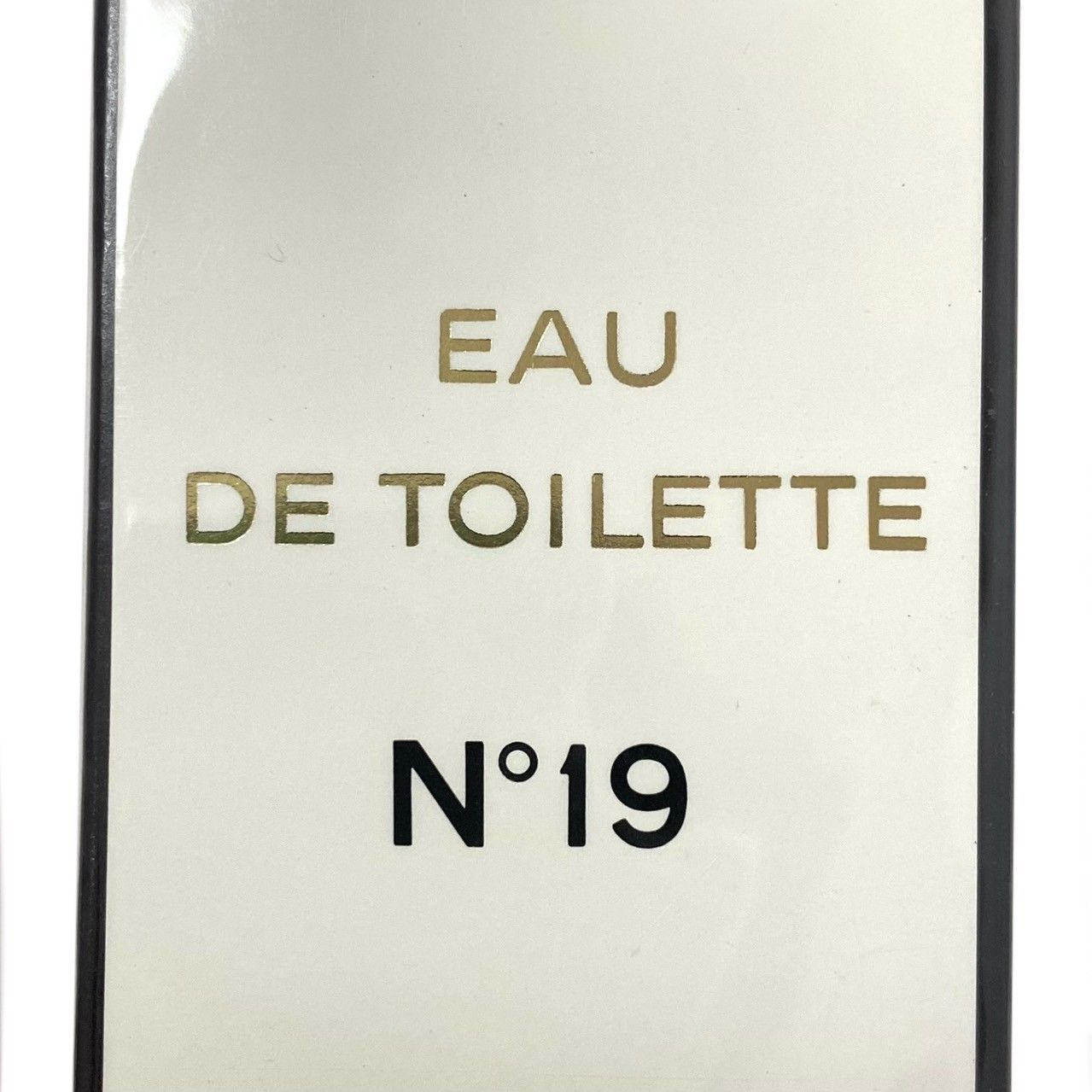 新品未開封　シャネル　N19　オードトワレ　ヴァポリザター　100ml CHANEL（CHANEL） シャネル N°19 オードゥ パルファム