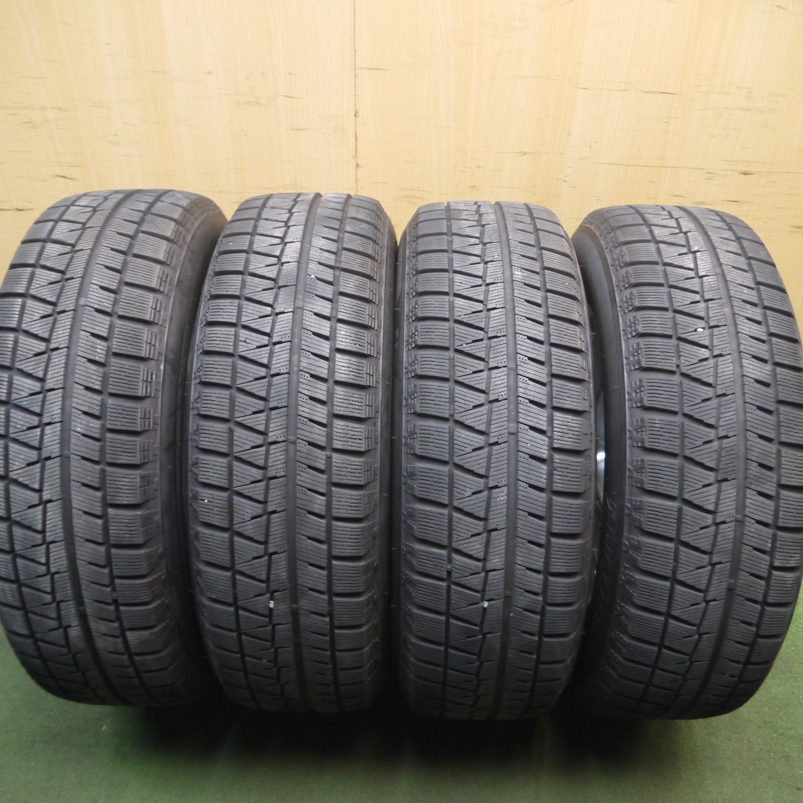 [送料無料]スタッドレス 215/65R16 ブリヂストン アイスパートナー2ホイール付き