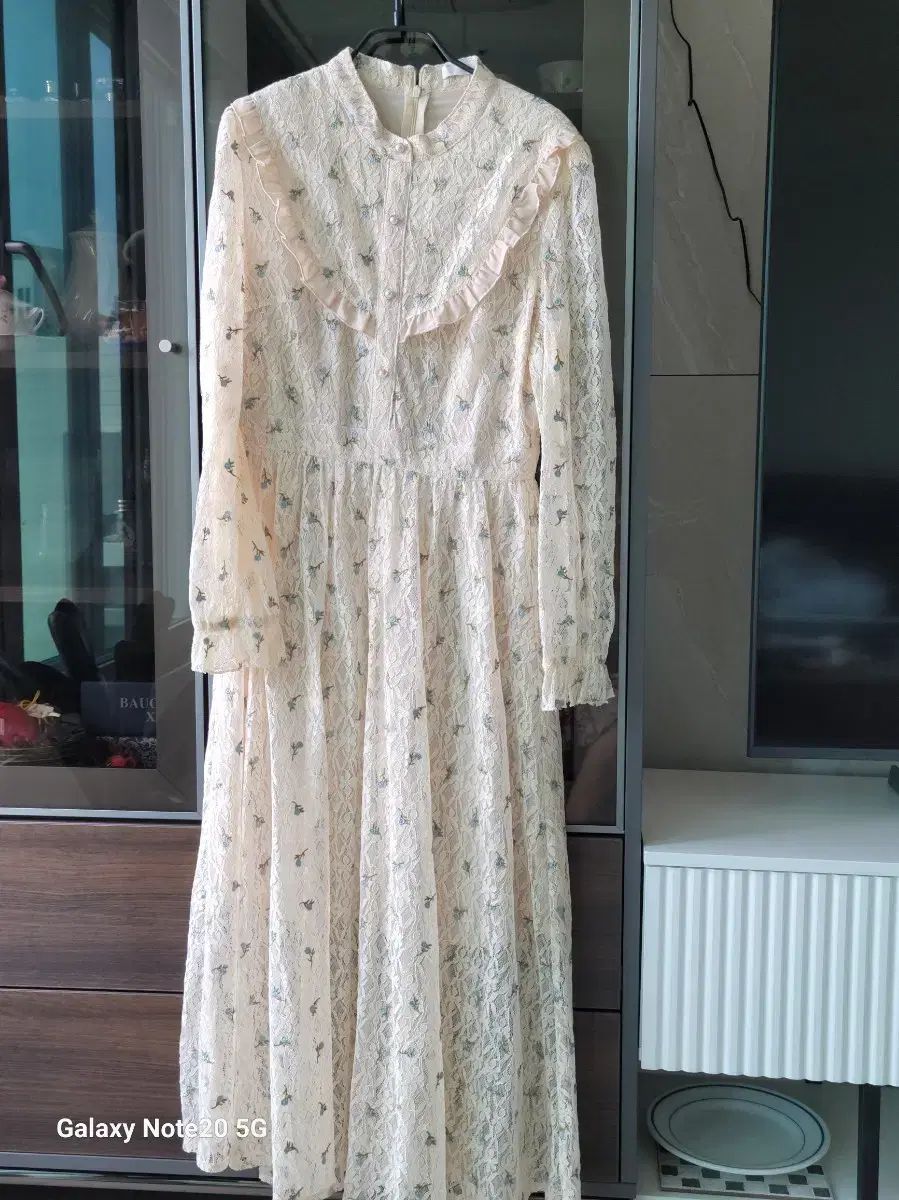 ジゴット レース 花刺繍 ロング丈ワンピース