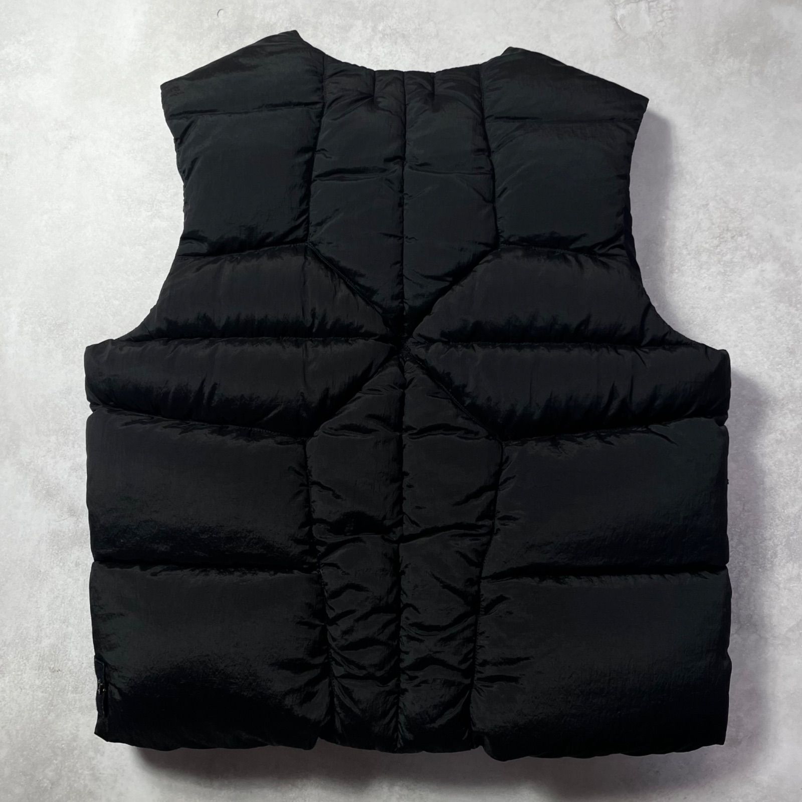 ストーンアイランド ダウンベスト L STONE ISLAND ストーンアイランド