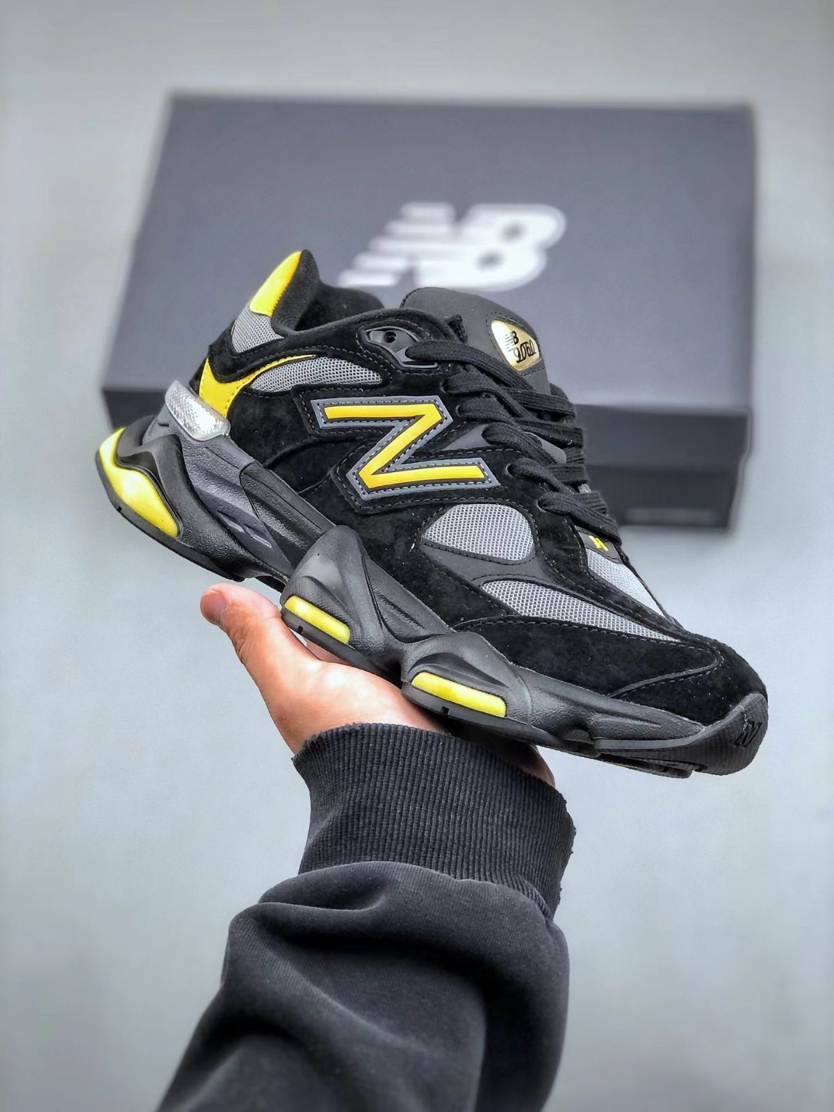 NEW BALANCE 9060 BLACK YELLOW