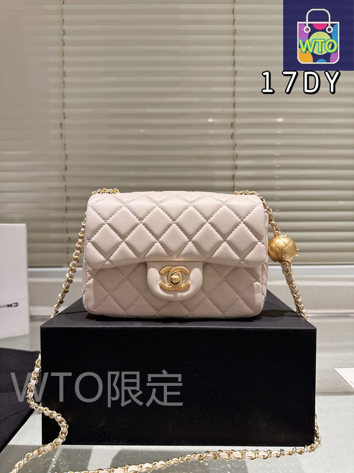 【上質な輝きで魅せる】CHANEL ボックス型ゴールドバッグ 楽天市場】CHANEL シャネル ハンドバッグ ミニボストンバッグ