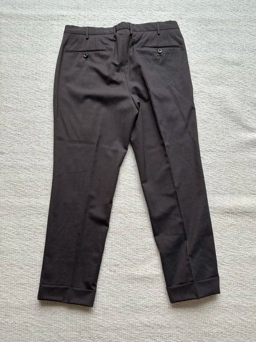 極美品　PT01 スラックス　ワンプリーツ　チャコールグレー　48 BEAMS 極美品 PT01 スラックス ワンプリーツ チャコールグレー 48 BEAMS