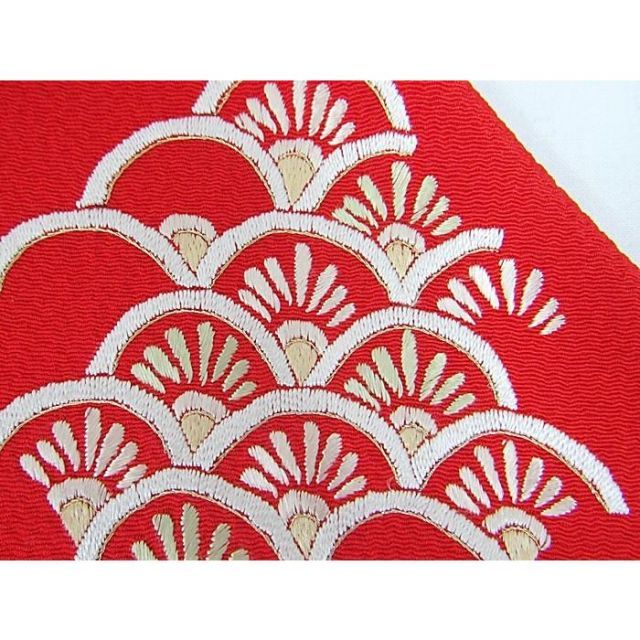 刺繍半衿