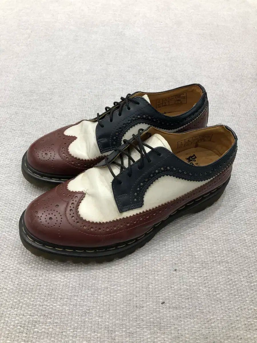 DR. MARTENS(ドクターマーチン) ウイングチップ 260