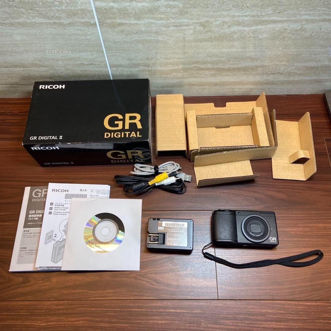 RICOH GR DIGITAL Ⅱ デジカメ ほぼ新品 3824 RICOH GR DIGITAL Ⅱ デジカメ ほぼ新品 3824 - メルカリ