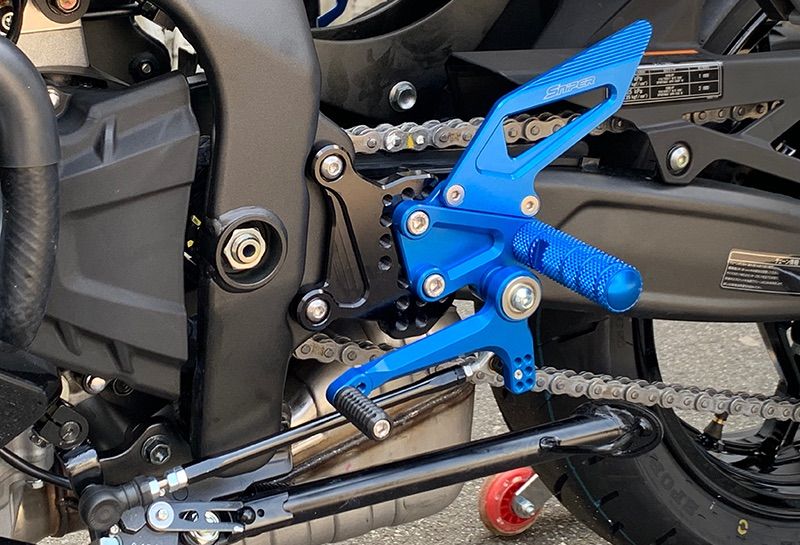 NINJA ZX-25R ZX-4R ストリート用 バックステップ 青 クイックシフター