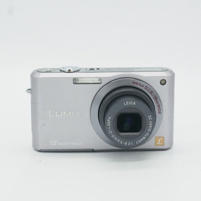 動作確認済　DMC-FX100 LUMIX パナソニック　デジカメ 41J5PmLxiYL._AC_SY200_QL15_.jpg