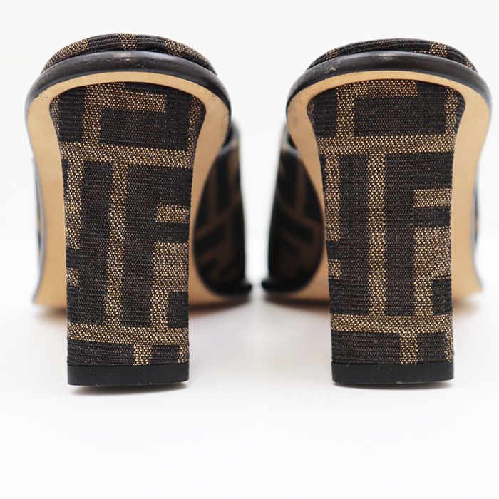 FENDY 黒スェードパンプス サイズ36 フェンディ ラバー サンダル 9