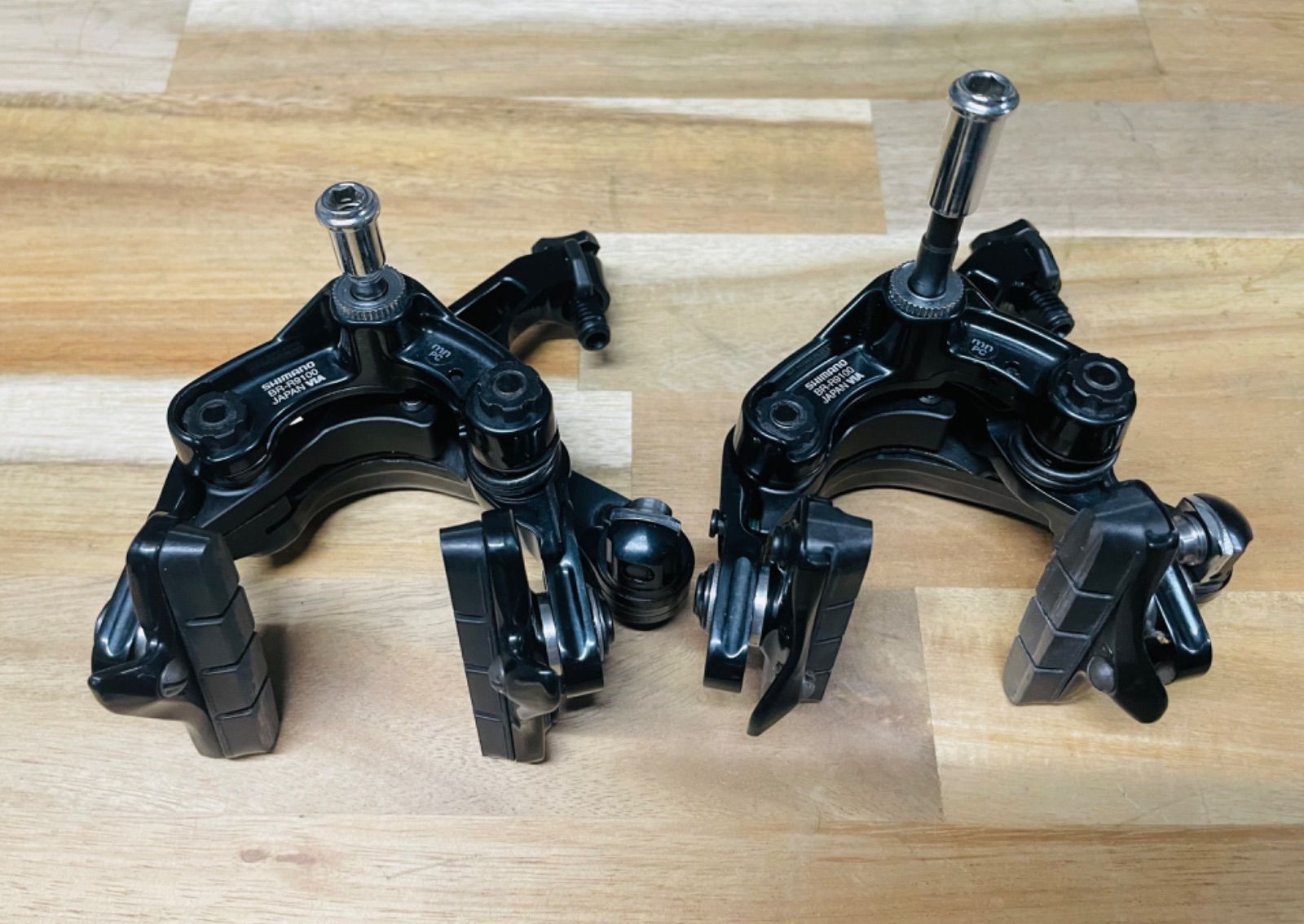 シマノ デュラエース DURA-ACE R9100 ブレーキキャリパー 美品 シマノ デュラエース BR-R9100 キャリパーブレーキ 機械式 リム
