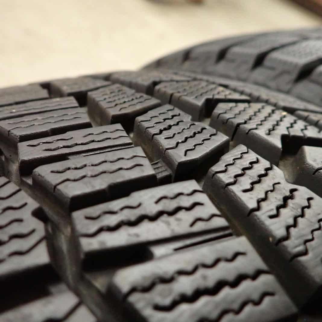 全国送料込☆ダンロップ☆185/60R15☆アクア・ヴィッツ・ヤリス☆4本セット DUNLOP トヨタ ヤリス アクア ヴィッツ ベルタ 4本 15インチ4H 4