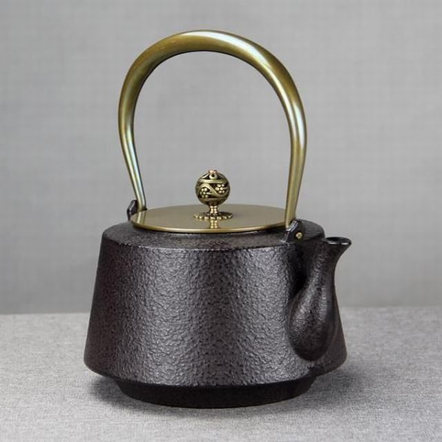 『母』 古鉄 葵透かし 瓶掛 風炉 煎茶 茶道具 （703B①）❗️割引 母』 古鉄 葵透かし 瓶掛 風炉 煎茶 茶道具 （703B①）