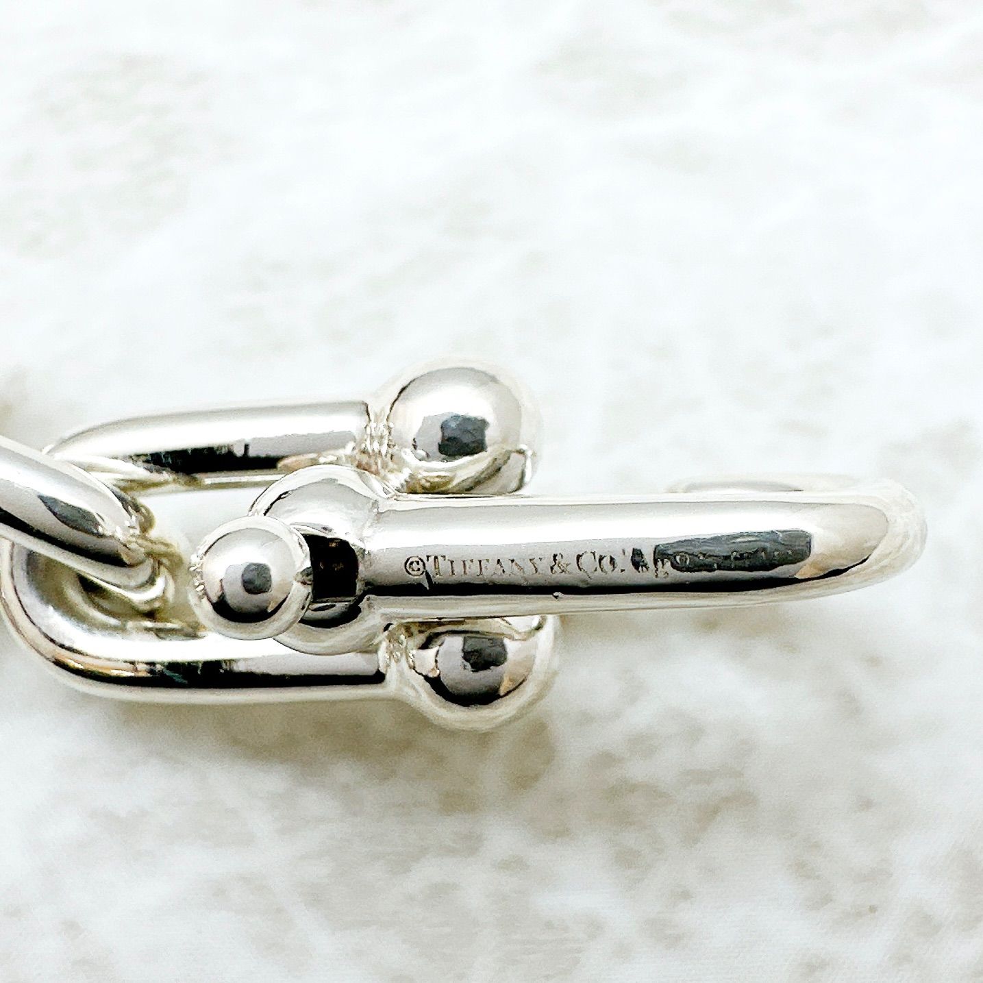 美品?Tiffany＆Co. ハードウェア オーバル リンク ミディアム 
