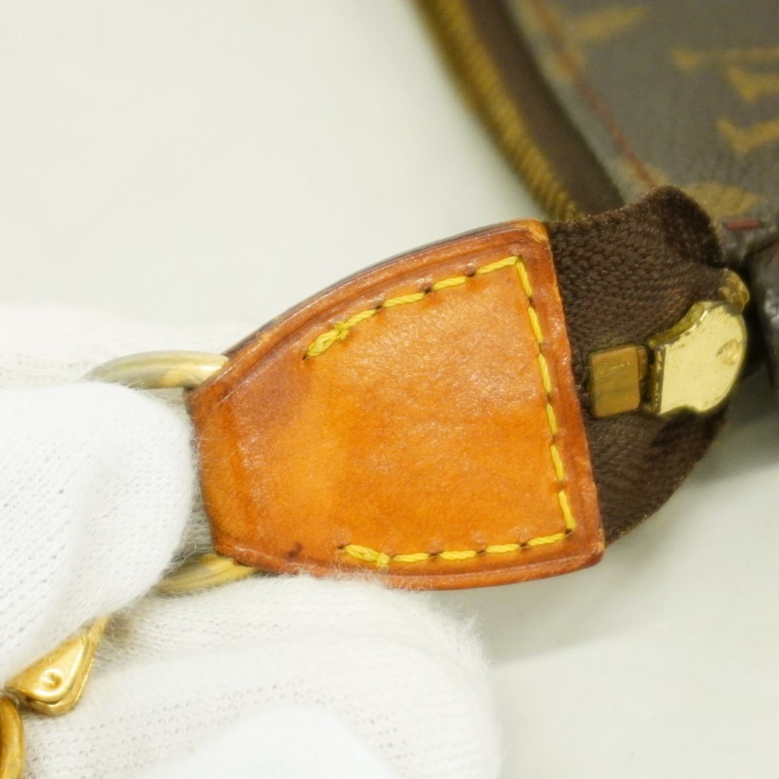 Vuitton ルイ