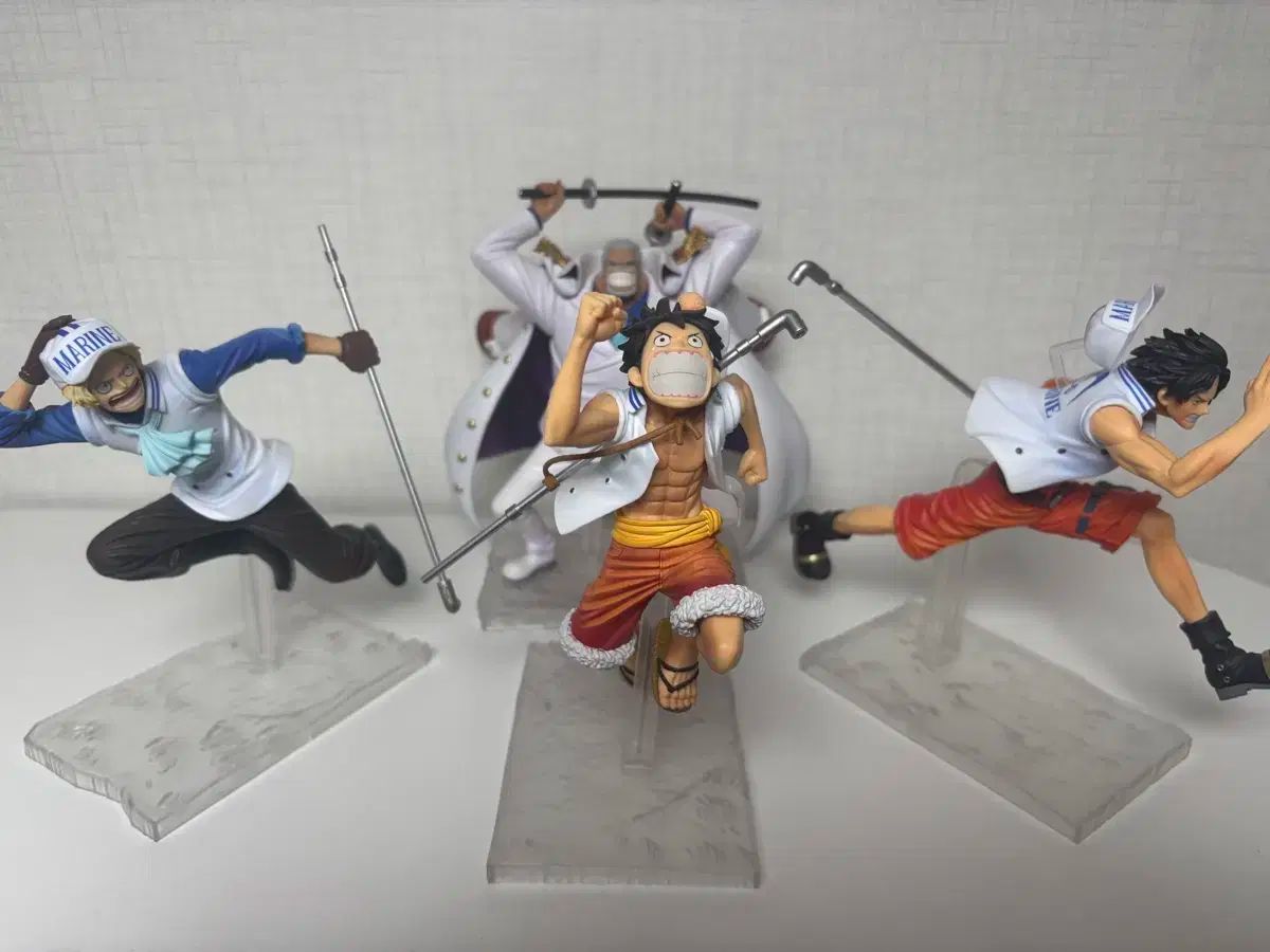 ONE PIECE 海軍 モンキー D ルフィ ルフィ エース サボ ガープ フィギュア まとめ