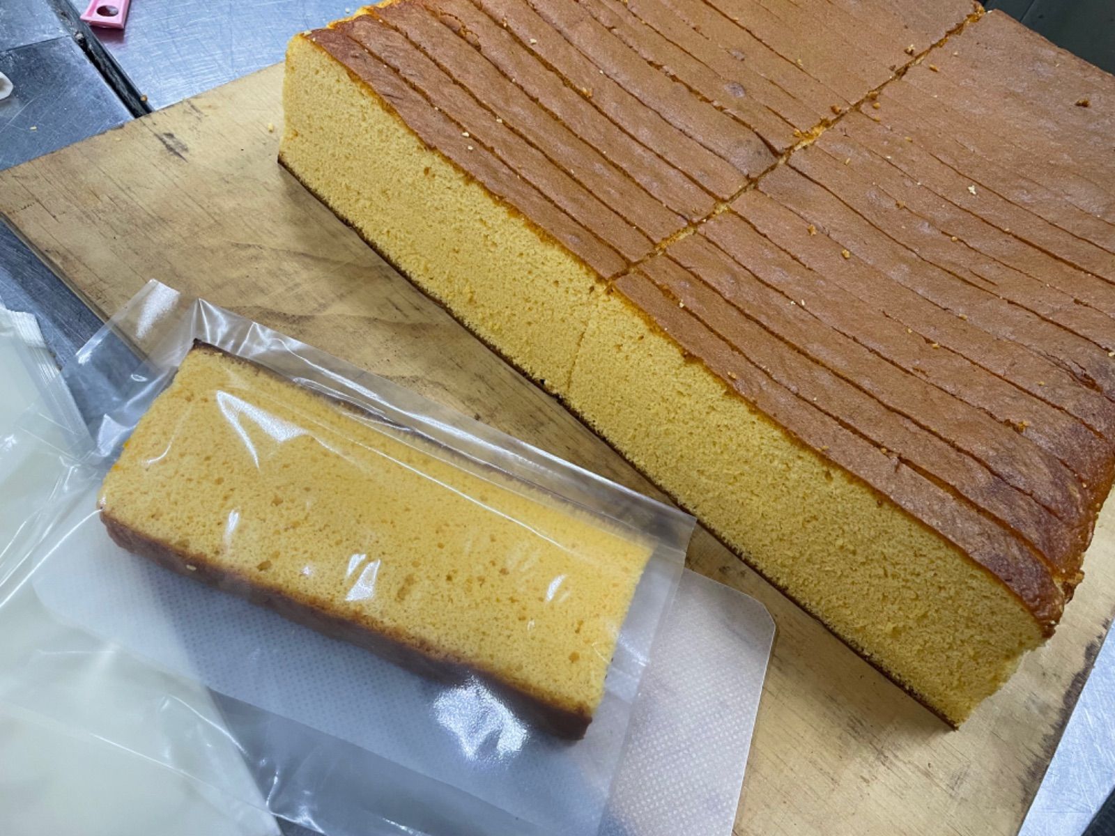 ゴールデンコンビ 大納言どら焼き3個  カステラ切れはし1本-3