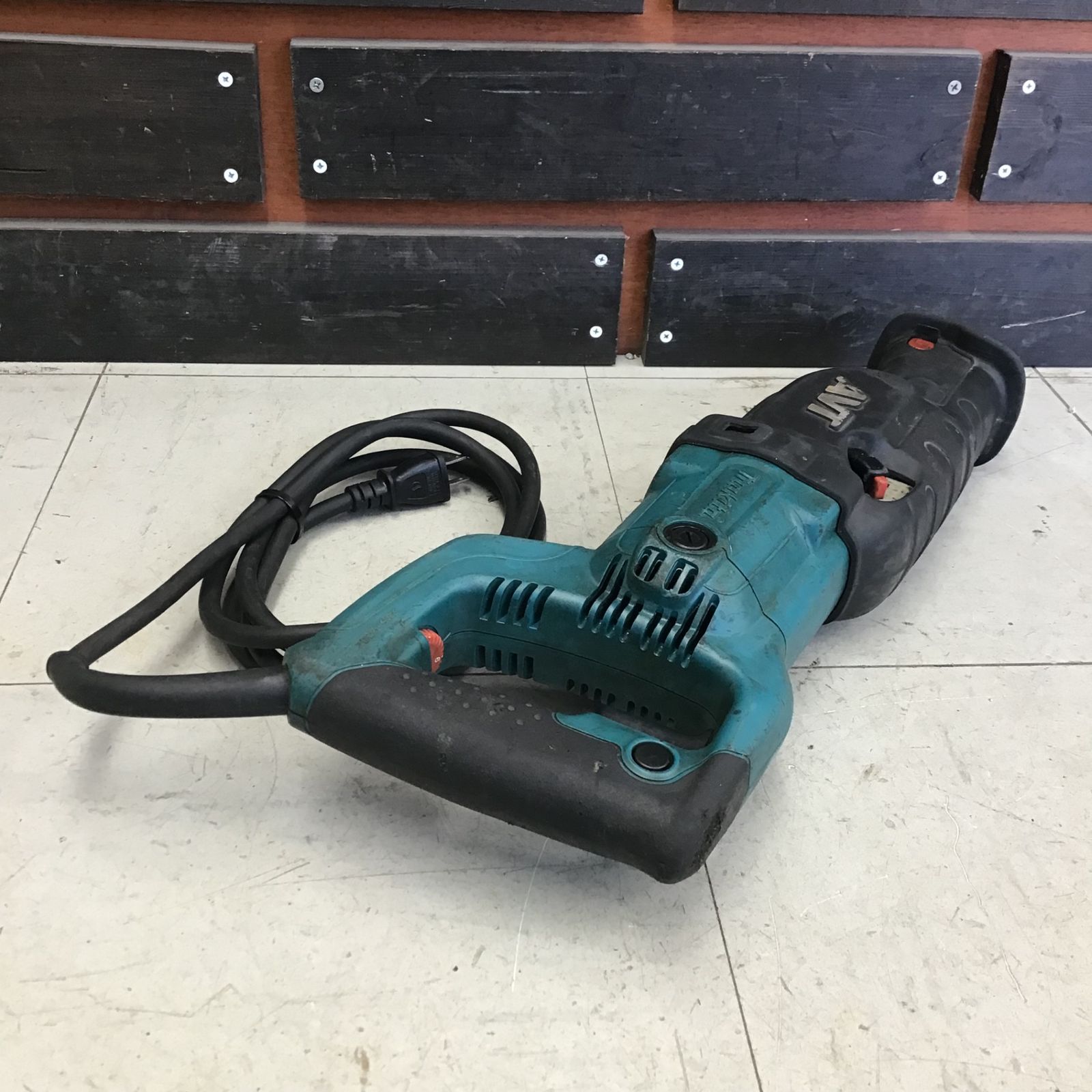 新品】マキタ/makita レシプロソー JR3070CT AVT・低振動！ マキタ 