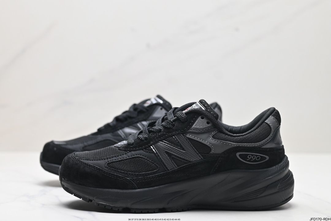 トリプルブラック