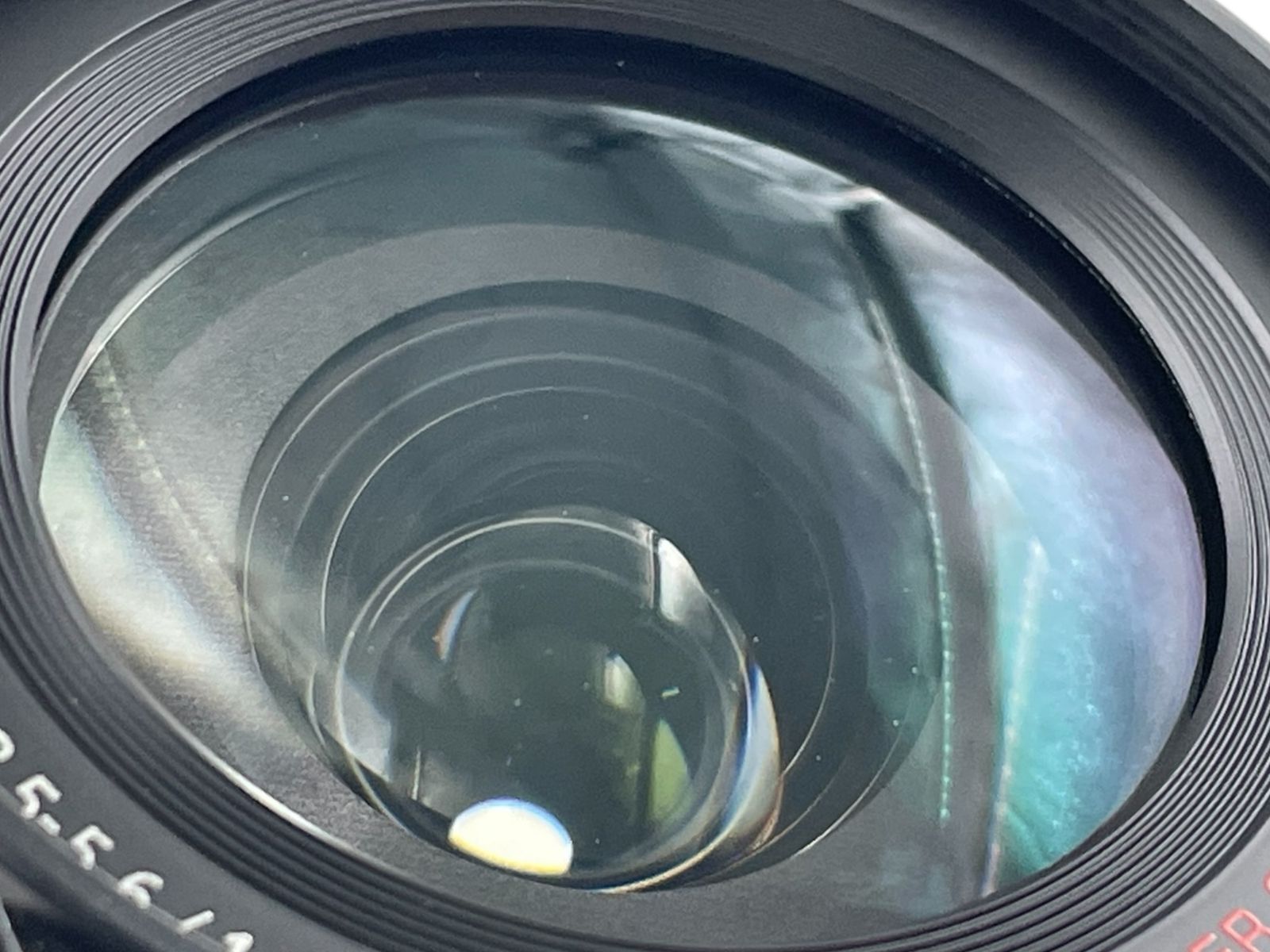 □ Panasonic H-FS14140 パナソニック デジタル一眼カメラ用交換