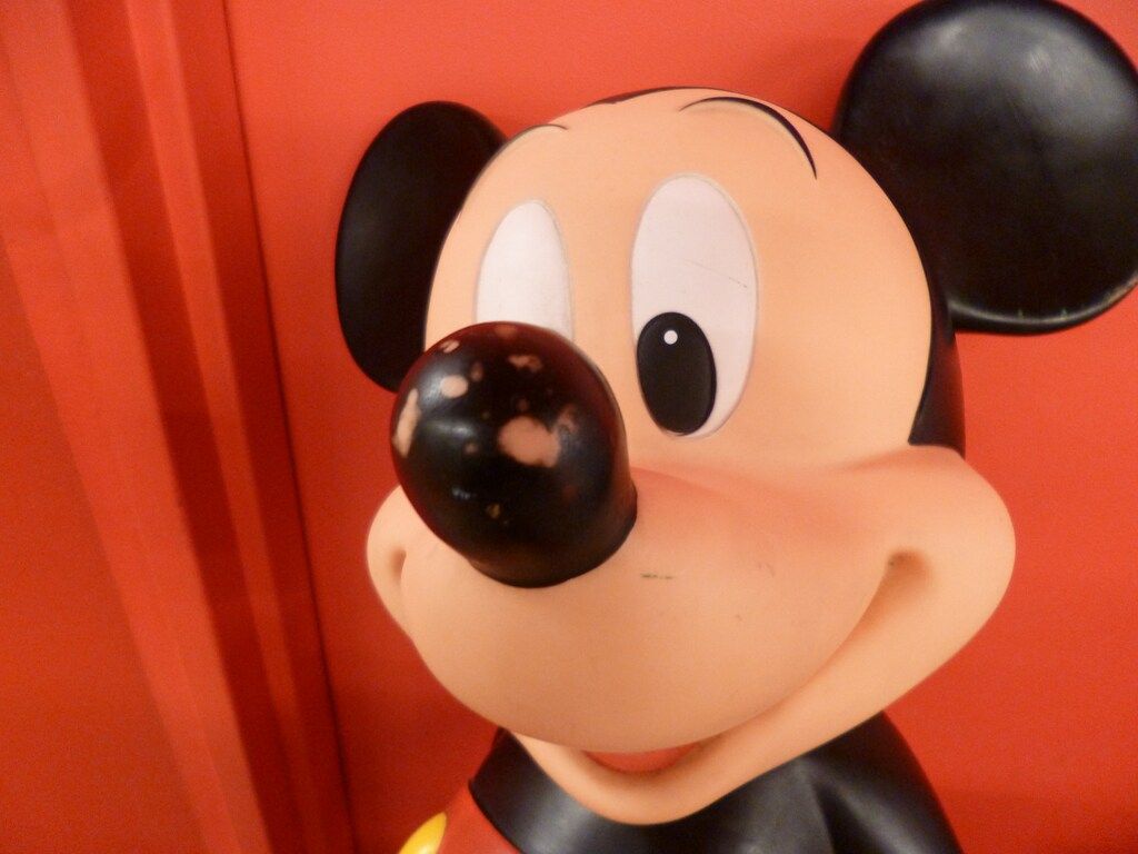 三菱銀行 ミッキーマウス カウンターサイズ貯金箱 STEELWINDOWSANDDOORS_COM