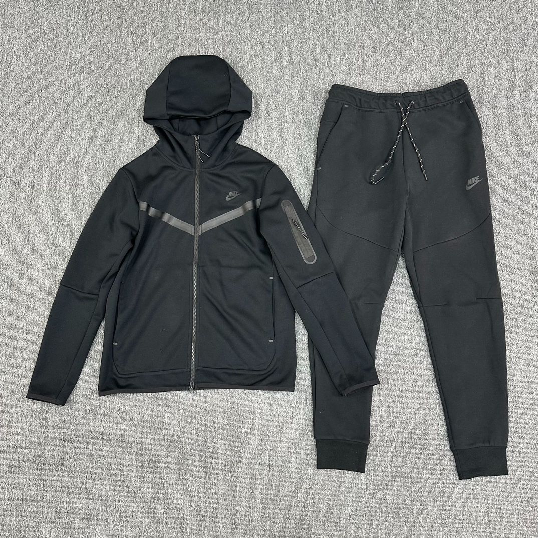 新品 ✨ NIKE テックフリース セットアップ ジョガーパンツ フルジッフ 