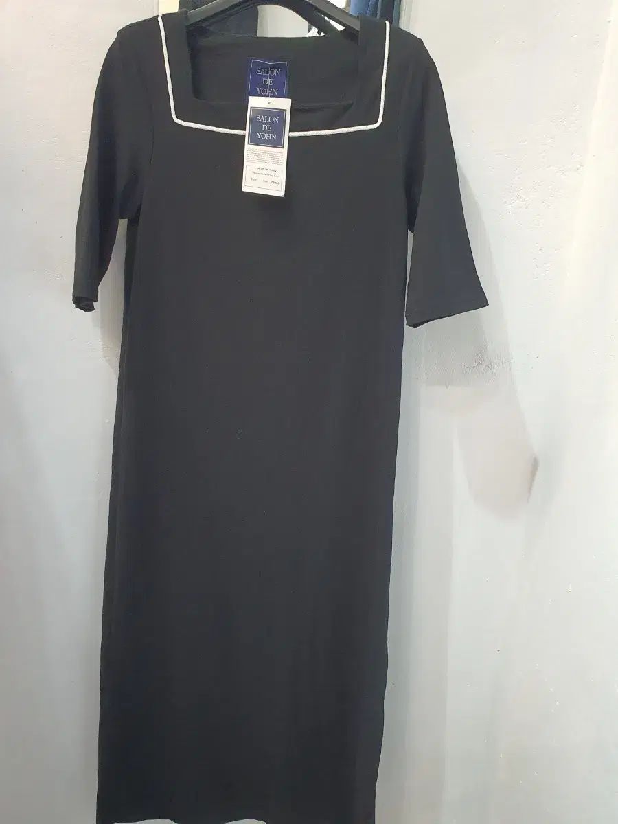 サロンドジョン 黒 綿 ロングドレス 通常価格 108000 コットン 95 %