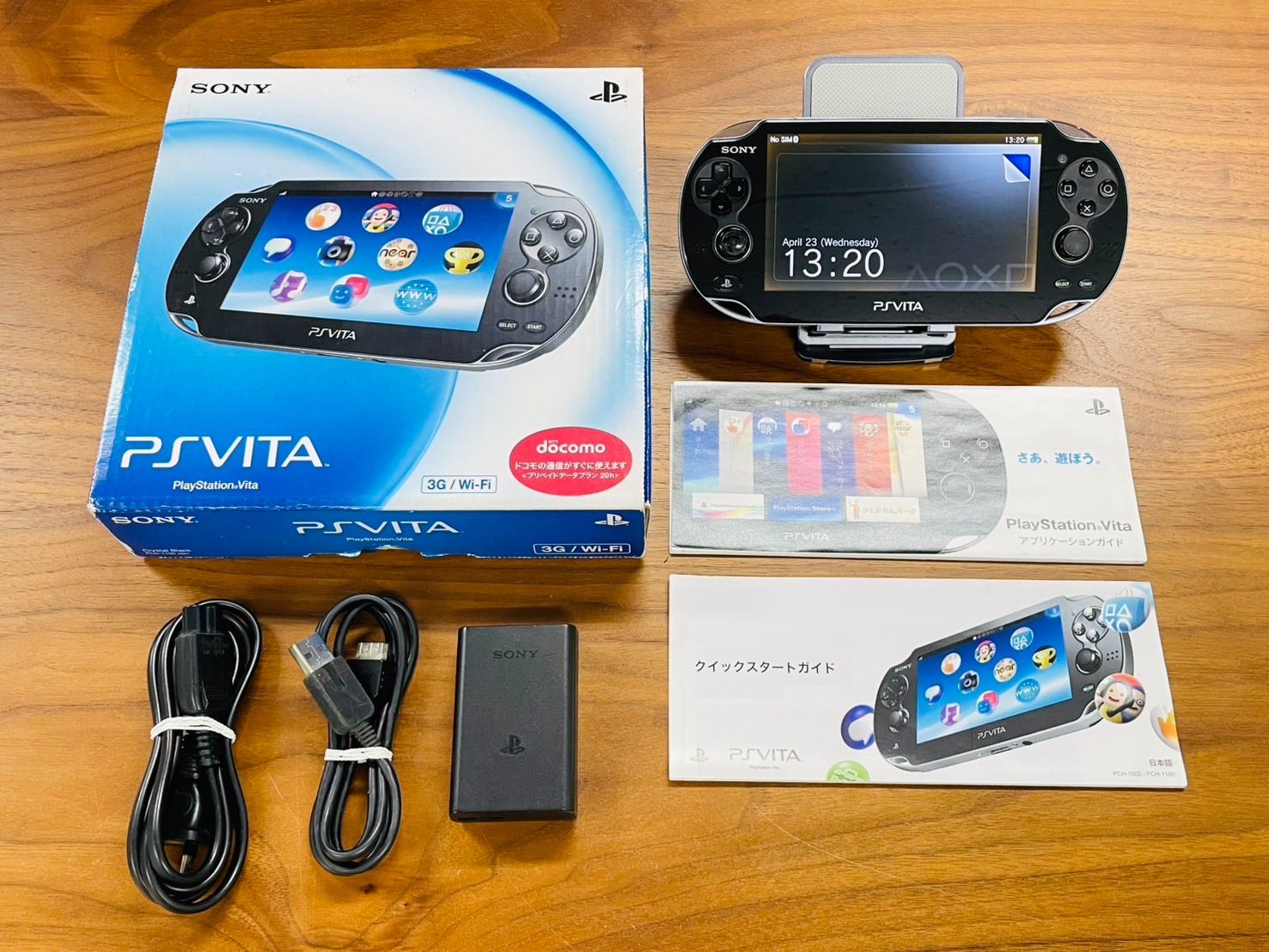 PS VITA クリスタルブラック/Crystal Black 本体 PCH-1100 動作確認み 箱付き