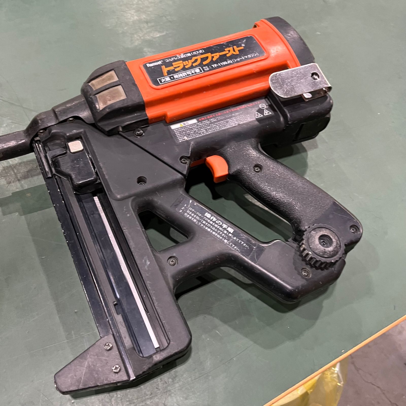 ☆値下げ中☆トラックファースト コードレスガス銃 TF-1100JQ【川口店 