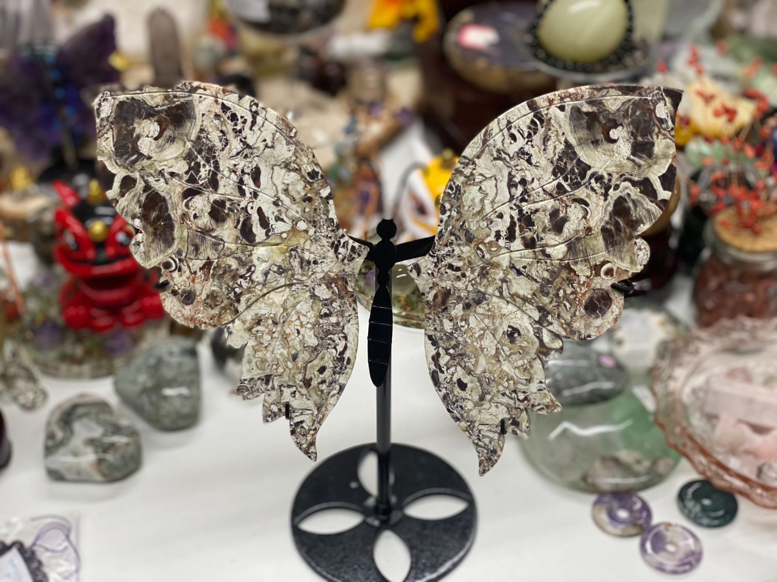 ブルーレースアゲート 蝶々（台座付き） ブルーレースアゲート