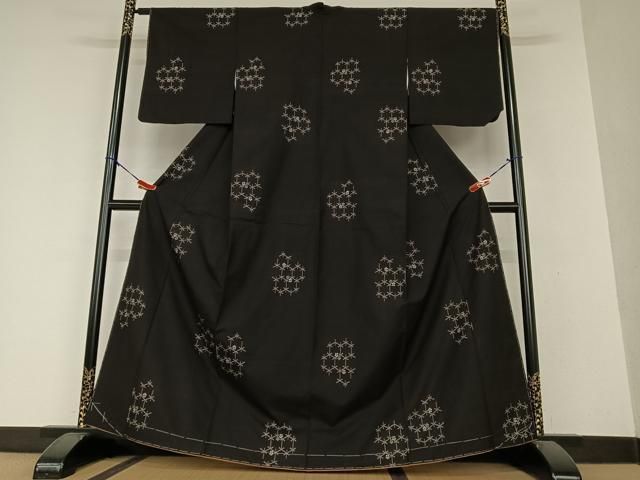 平和屋着物●上質な紬　総刺繍　丸文　黒地　正絹　逸品　DAAU5639ps 平和屋着物○上質な紬 総刺繍 丸文 黒地 正絹 逸品 DAAU5639ps