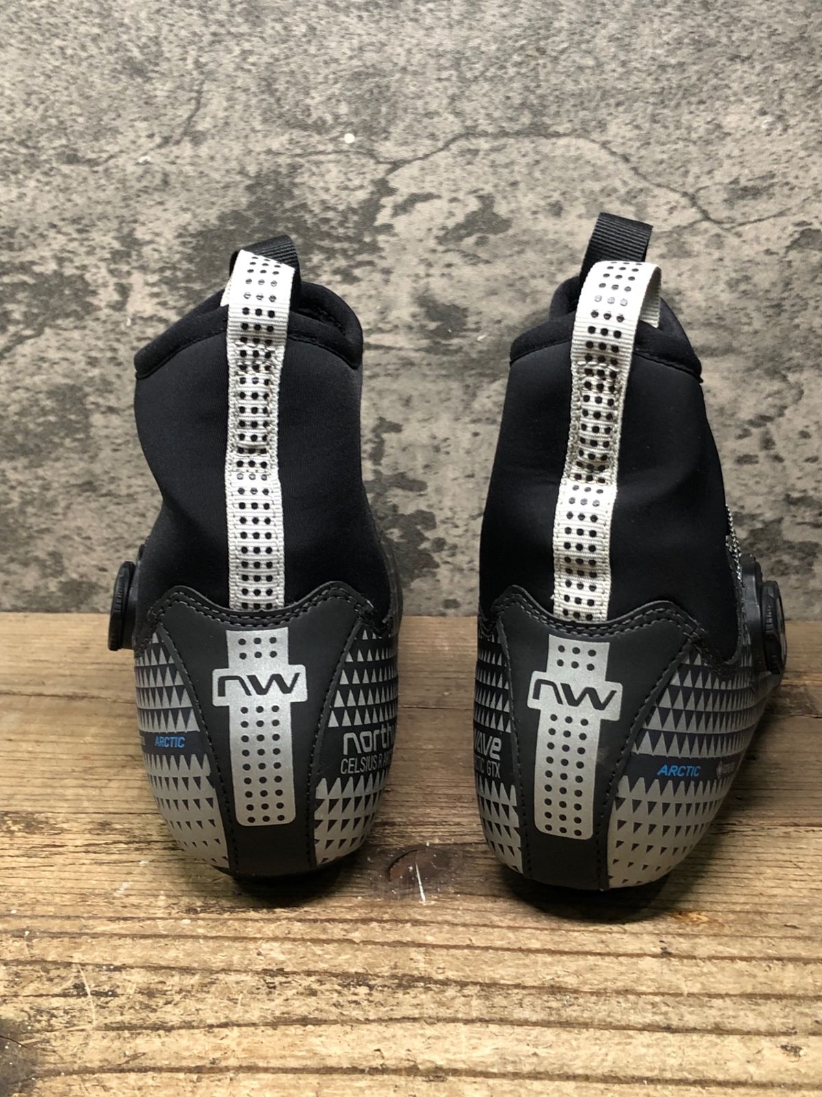 JL146 ノースウェーブ NORTH WAVE Celsius R Arctic GTX ビンディングシューズ EU40 SPD-SL