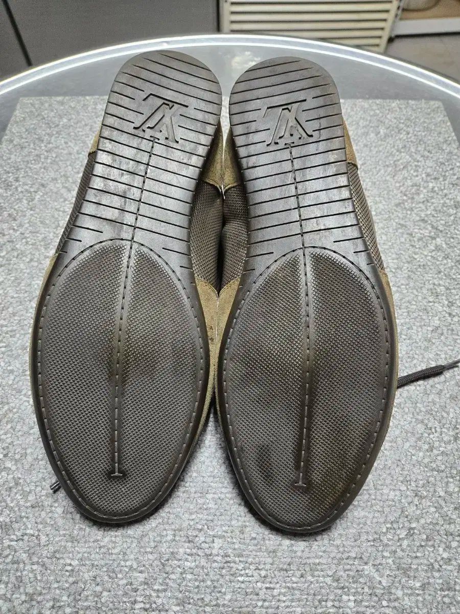 Louis Vuitton ルイヴィトン スエード スニーカーズ ブラウン