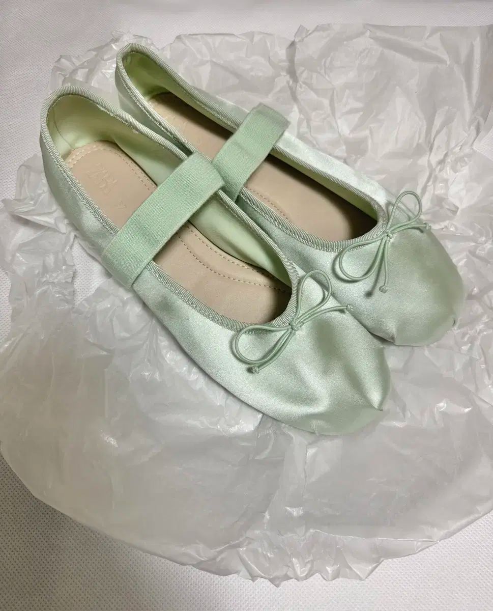 バレリーナ フラット glowny（グロウニー)