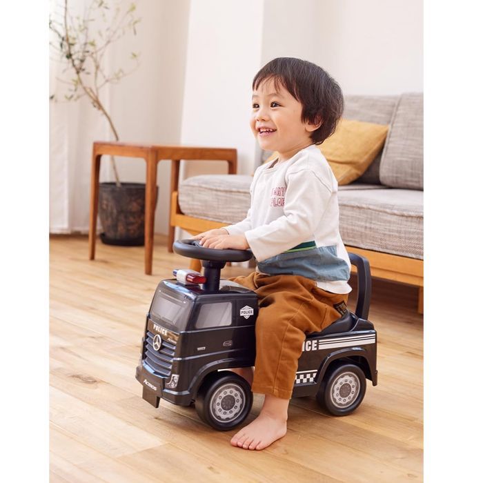 子供　乗用　パトカー　車　乗り物 楽天市場】足けり 乗用玩具 パトロールカー PATROL CAR POLICE 9