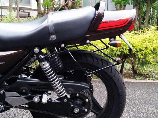 カワサキ ゼファー750/ゼファー1100用 サドルバッグサポート 左右