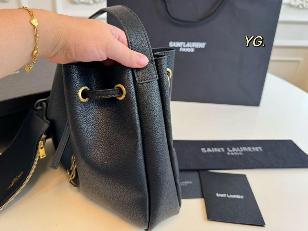 YSLサンローランの新作バケツバッグ、ハンドバッグ、バック