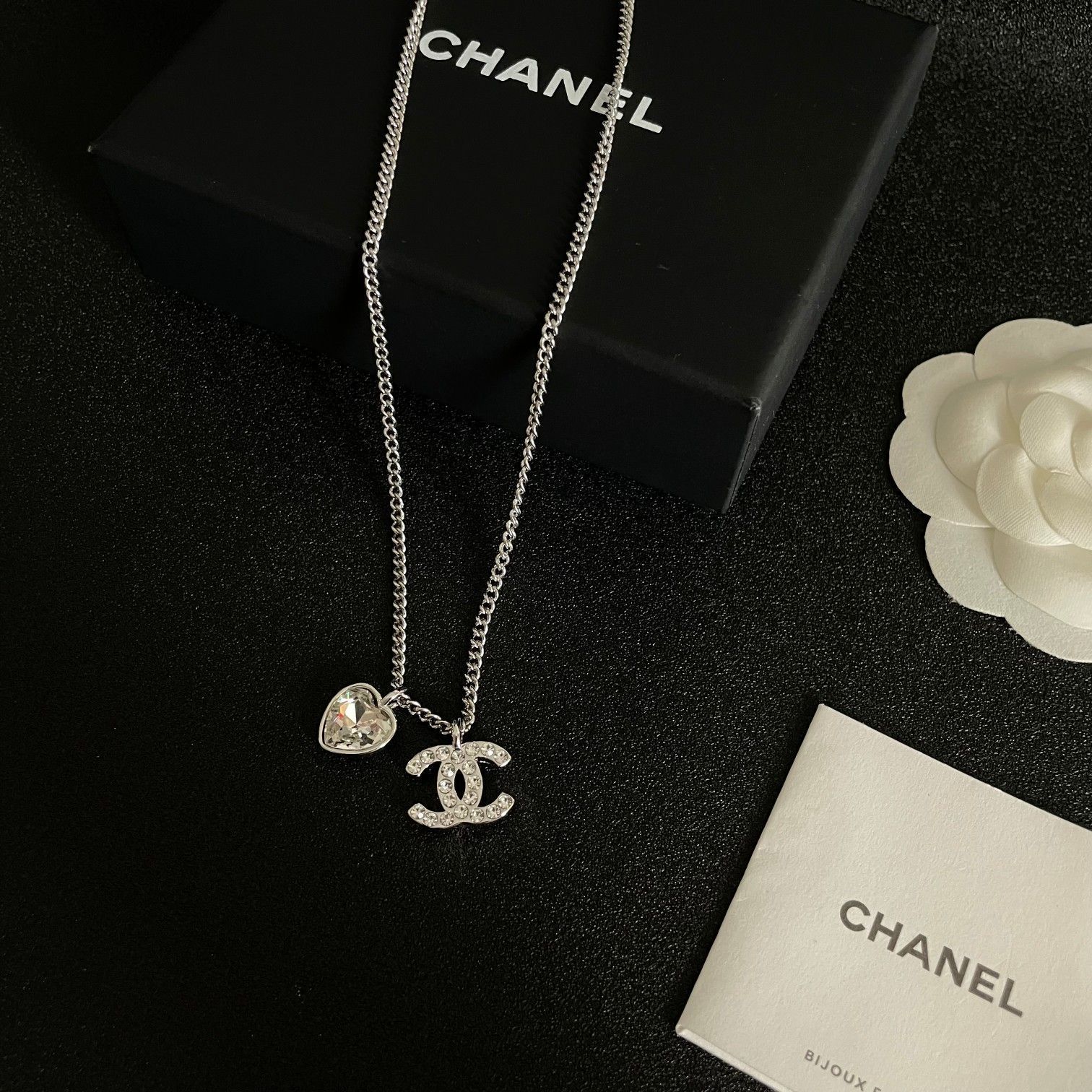CHANEL ビンテージ ペンダントネックレス - メルカリ