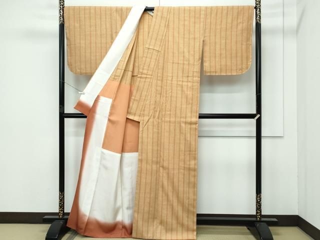 平和屋本店□極上 本場結城紬 重要無形文化財 胴抜き仕立て 間道 丁字