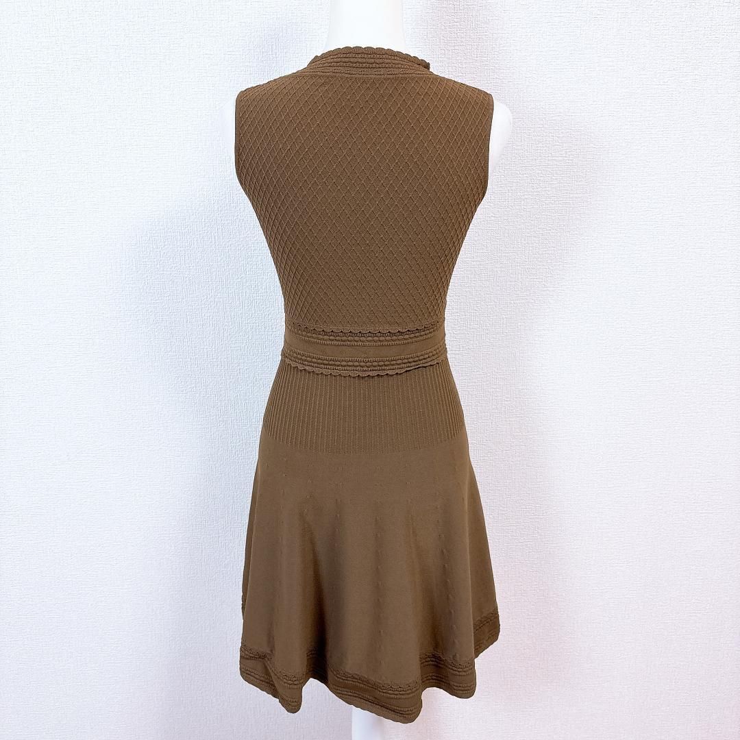 美品】サルヴァトーレ フェラガモ Aラインフレアノースリーブニット