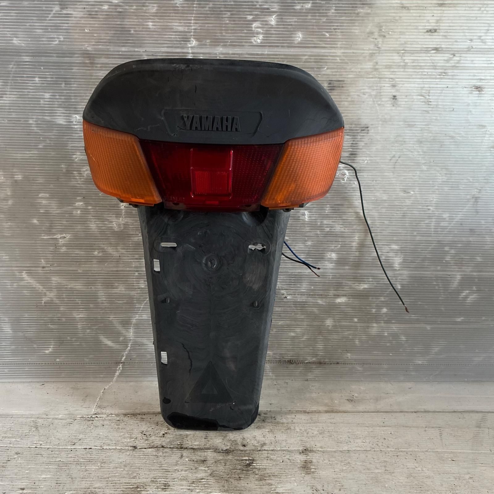 古伊万里　金襴手　鶴亀に松竹梅の図　油壷　D652-CHe 古伊万里 金襴手 鶴亀に松竹梅の図 油壷 D652-CHe 美術品