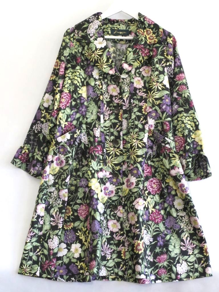 おしゃれである 224400 バラクラ バラ色の暮し バラ色の暮し フラワーガーデン はっ水加工 ポリエステル フ レインコート M AB0694019