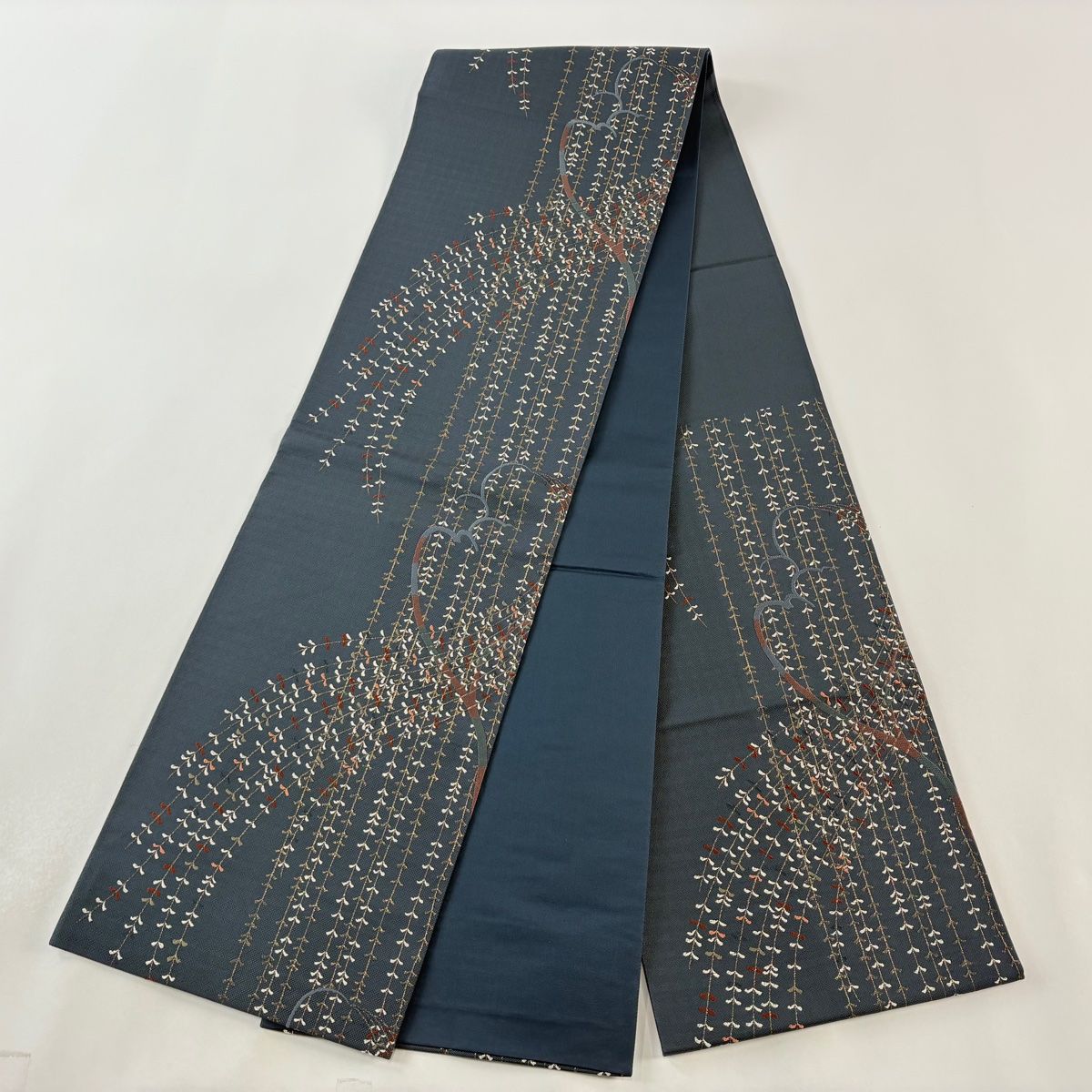専用ページ　正絹　六通袋帯【花唐草】No2580 袋帯 美品 名品 花唐草 刺繍 箔 茶紫 六通 正絹 【中古】 - メルカリ