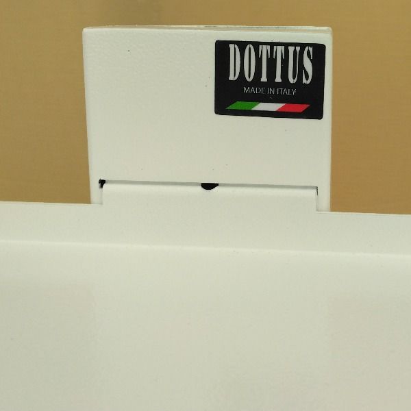 DOTTUS 本棚