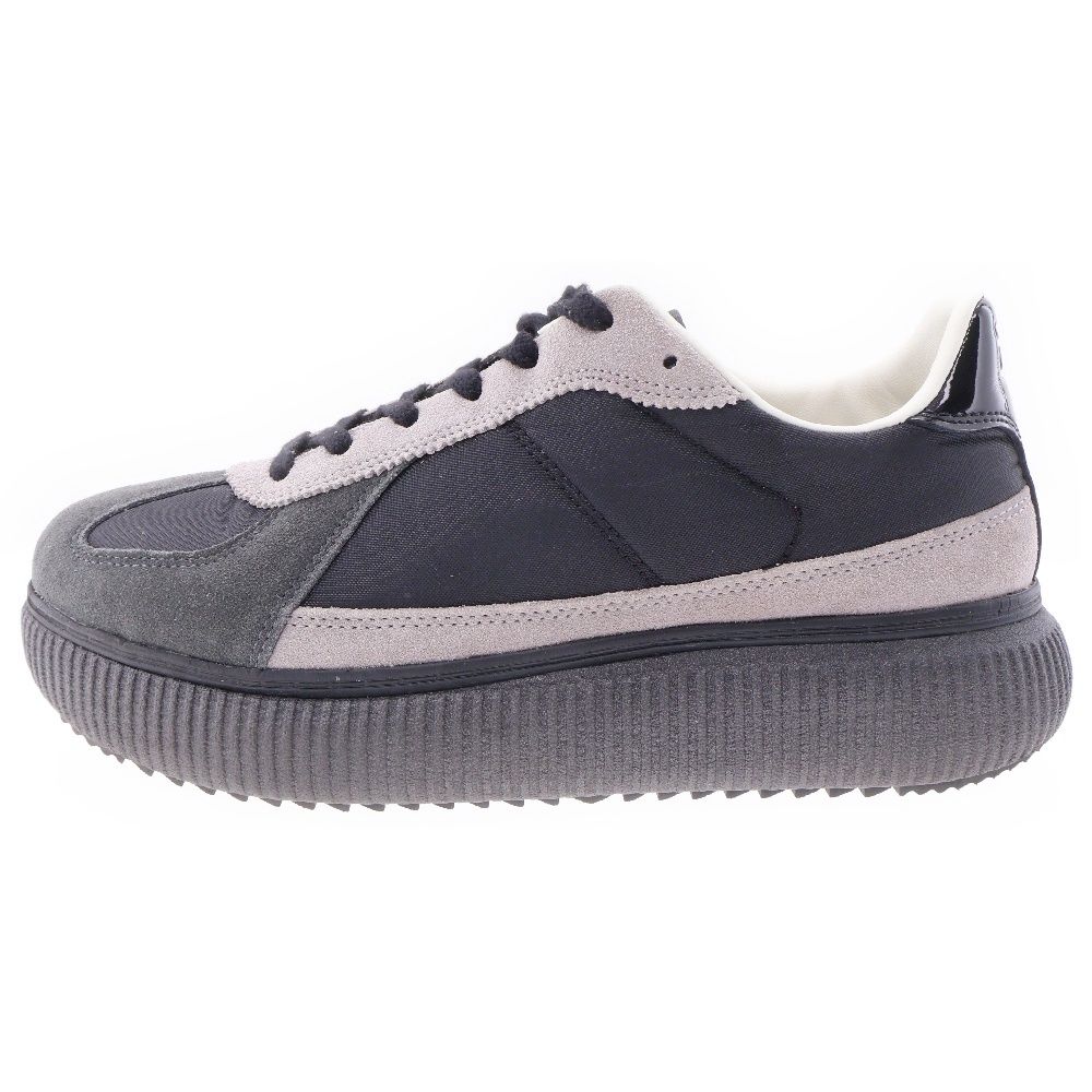 Onitsuka Tiger (オニツカタイガー) DELECITY デレシティ シャークソールローカットスニーカー ブラック 1183B704