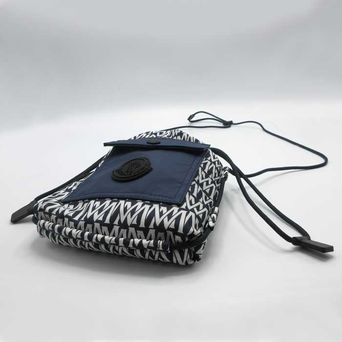 モンクレール ショルダーバッグ MONCLER ナイロン 斜め掛け 5L00003